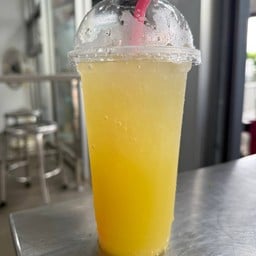 น้ำอ้อยคั้นสด นันทอุทยาน