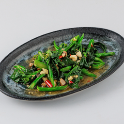 (ขจ)-คะน้าปลาเค็ม Stired Fried Chinese Broccoli with Salted Fish.