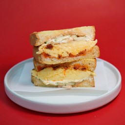 Garlic Chili Omelette Parm Cheese Sandwich - พาร์มชีส แซนด์วิช การ์ลิค ชิลลี่ ออมเล็ต