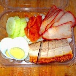 อาชัยข้าวหมูแดง