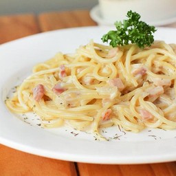 สปาเก็ตตี้คาโบนาร่า
