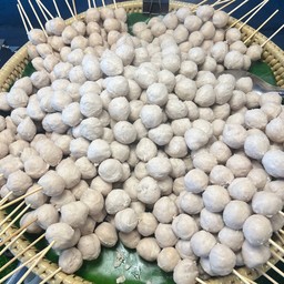 ลูกชิ้นปั้นสดมาโปรด ตลาดทรัพย์พันธุ์2 ซ.กาญจนาภิเษก40