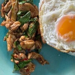 ข้าวกระเพราไก่