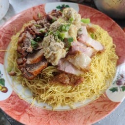 บะหมี่จับกัง(อุดมเดช12) หน้าร้าน3Pกะทิสด อุดมเดช12