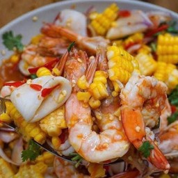 ยำข้าวโพดทะเล