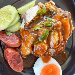 ร้านข้าวขาหมูแดงกรอบ แจ้งวัฒนะ10แยก3 แจ้งวัฒนะ10แยก  3  ซอยเบจมิตร  ถนน หลักสี่