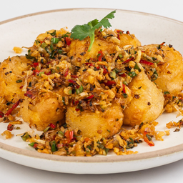 (ขจ)-เต้าหู้หลอดคั่วพริกเกลือ Egg Tofu with Spicy Salted Garlics.