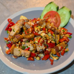 หมูกรอบคั่วพริกเกลือ(กับข้าว)