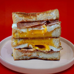 Bacon and Egg Parm Cheese Sandwich - พาร์มชีส แซนด์วิช เบคอนและไข่