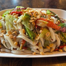 แซ่บเลยก๋อ ร้านในอู่สายฝน