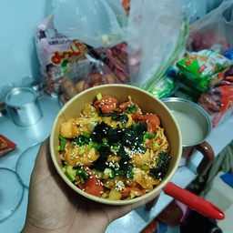 มาม่าผัดไข่เค็ม (แห้ง)
