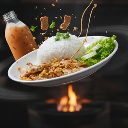 ข้าวทอดกระเทียม+น้ำ