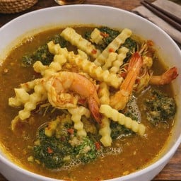 แกงส้ม กุ้งยอดมะพร้าวอ่อน ชะอมทอด