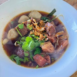 เกาเหลาเนื้อตุ๋น