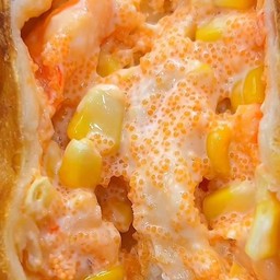 ปอเปี๊ยะทอดปูอัดข้าวโพดมายองเนสไข่กุ้ง 1 ชิ้น