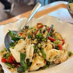 เนื้อปูผัดพริกขี้หนู