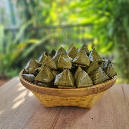 ขนมเทียนไส้หวาน 1 ชิ้น