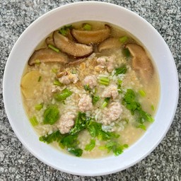 ข้าวต้มหมูสับเห็ดหอม