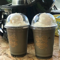 ไอติมกะทิสดโบราณ น้ำมะพร้าวปั่นไอติม แพร&นุช