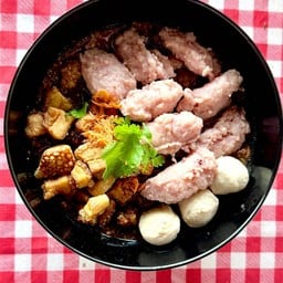 ร้านก๋วยเตี๋ยว อ.โอ่ง