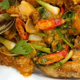 เนื้อปลาผัดไข่เค็ม
