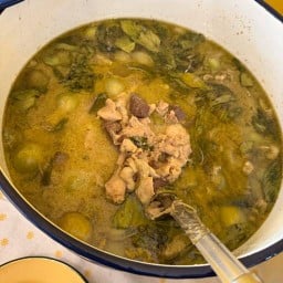 ร้านขนมจีนเขียวขวาน @โครตอิ่ม ม.รังสิต