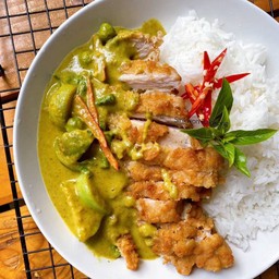 แกงเขียวหวานไก่ทอด