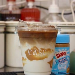 ease coffee at banpong บ้านโป่ง