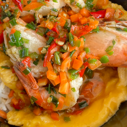 ข้าวไข่ข้นกุ้งคั่วพริกเกลือ