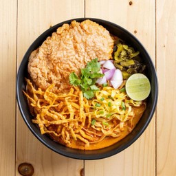 ข้าวซอยไก่ทอด