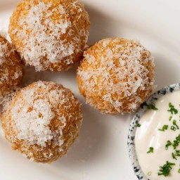 Mac & Cheese Balls