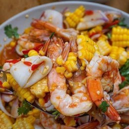 ข้าวมันทะเลกุ้งแม่น้ำซีฟู้ด&ยำแซ่บเว่อร์♨️