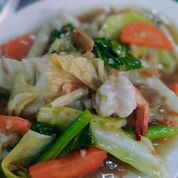 ผัดผักรวมกุ้ง