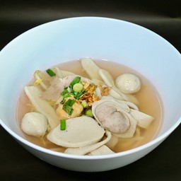 เส้นปลา น้ำใส