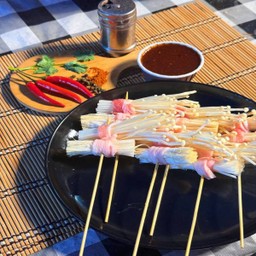 สามชั้นพันเห็ด