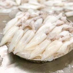 หมึกสด 4-5 ชิ้น