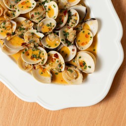 Spicy Vongole in White Wine Cream