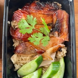 ข้าวมันไก่ ต้าวมันไก่(หน้าร้านขวัญใจไททำ)