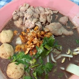 ก๋วยเตี๋ยว พี่แพร