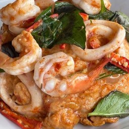 ข้าวไข่ข้นห่อหมกทะเล