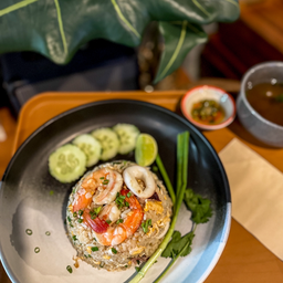 ข้าวผัดทะเล