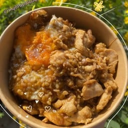 ข้าวไก่ผัดกะเทียม