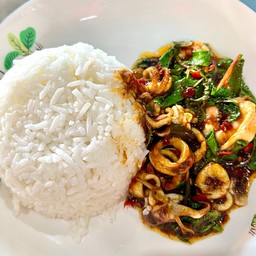 ผัดกระเพราทะเล