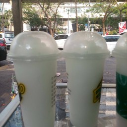 มะพร้าวแม่ออมสิน