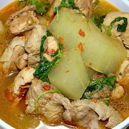 แกงไก่ใส่ฟัก