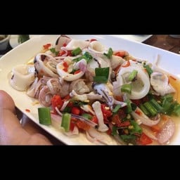 Best Zeed ยำแซ่บ สาขาห้วยขวาง