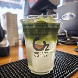 Matcha Coconut มัจฉะน้ำมะพร้าว