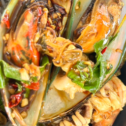 ข้าวกะเพรารวมทะเล