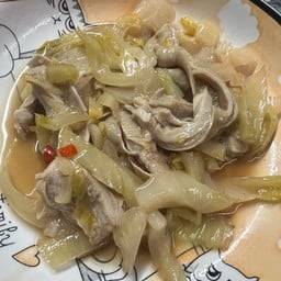 ร้านก๋วยเตี๋ยวหมูตำลึง คุณบุบผา