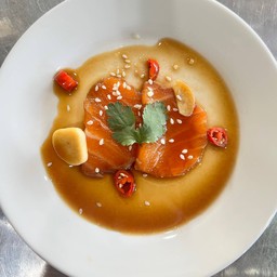 แซลม่อนดองซีอิ้ว